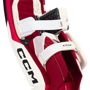 CCM Axis F9 Black/Red/White Intermediate Kapus lábszárvédők