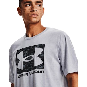 Under Armour   ABC CAMO BOXED LOGO SS-GRY Férfipóló