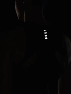 Under Armour  IsoChill Run Laser Tank-BLK Női ujjatlan póló